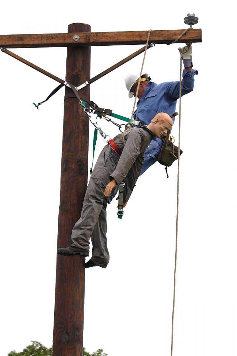 Electrical Jobs Line Technician Or Lineman Jobs The Body